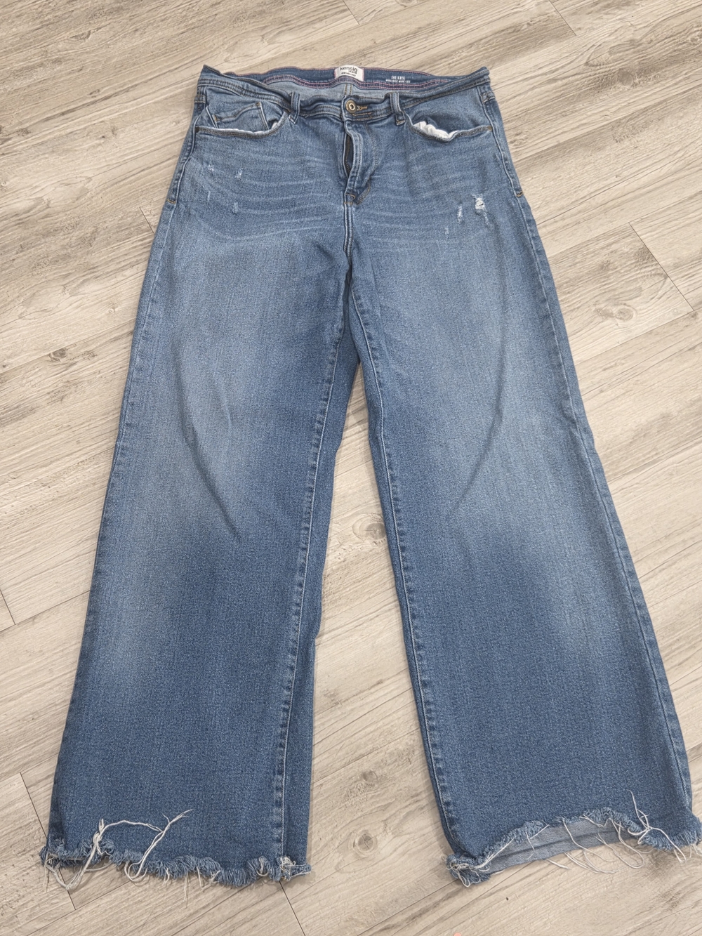 Kensie Wide-Leg Distressed Jeans in Blue Wash